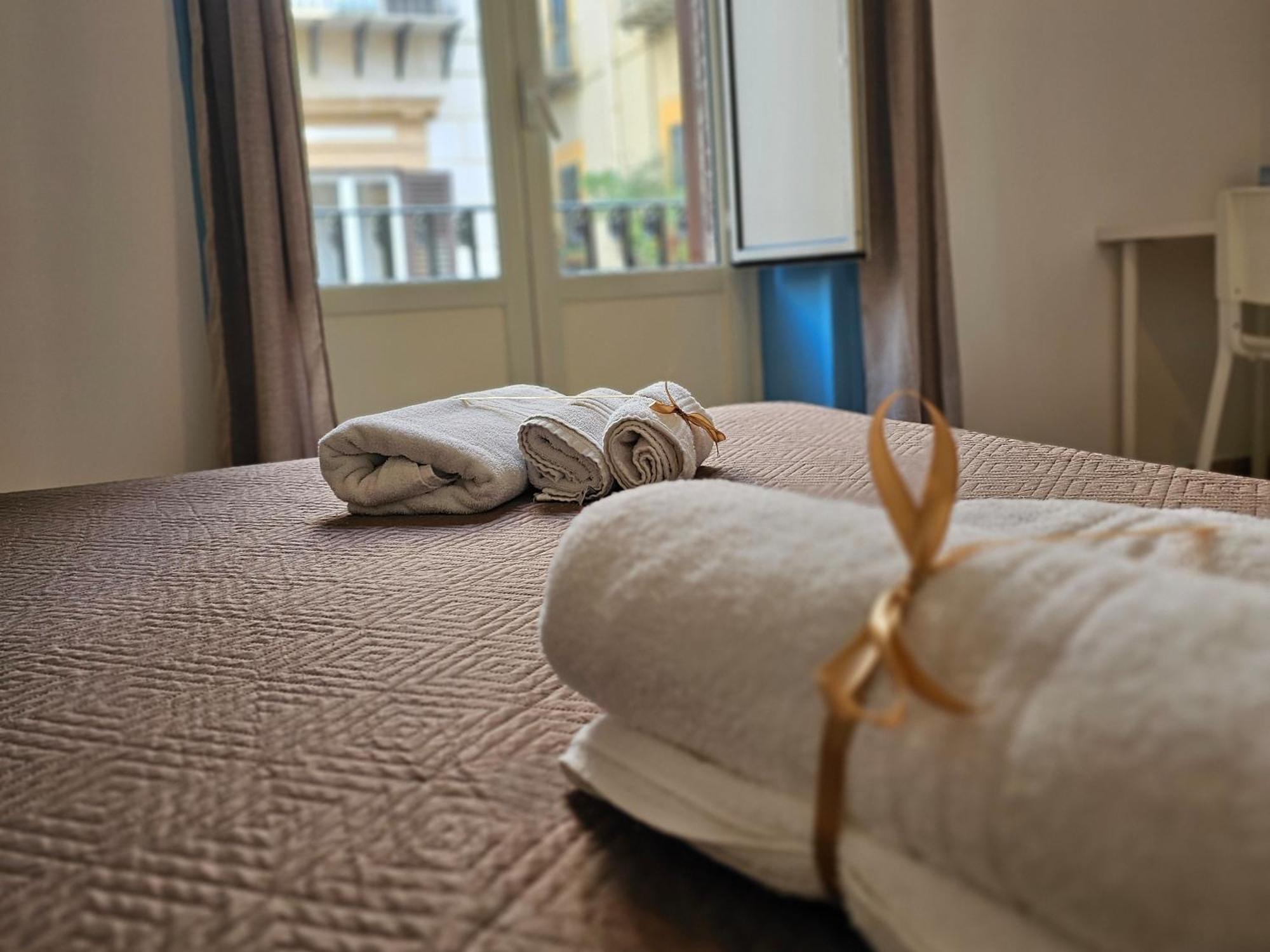 Teatro Del Sole Apartment Palermo Eksteriør bilde